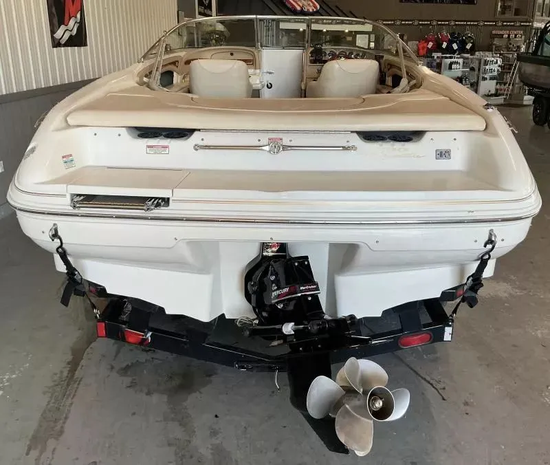 Slide: The Image of Sea Ray 230 Bow Rider 2000 - 8