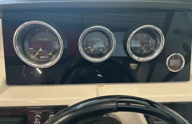 Slide: The Image of Sea Ray SPX 230 2019 - 14