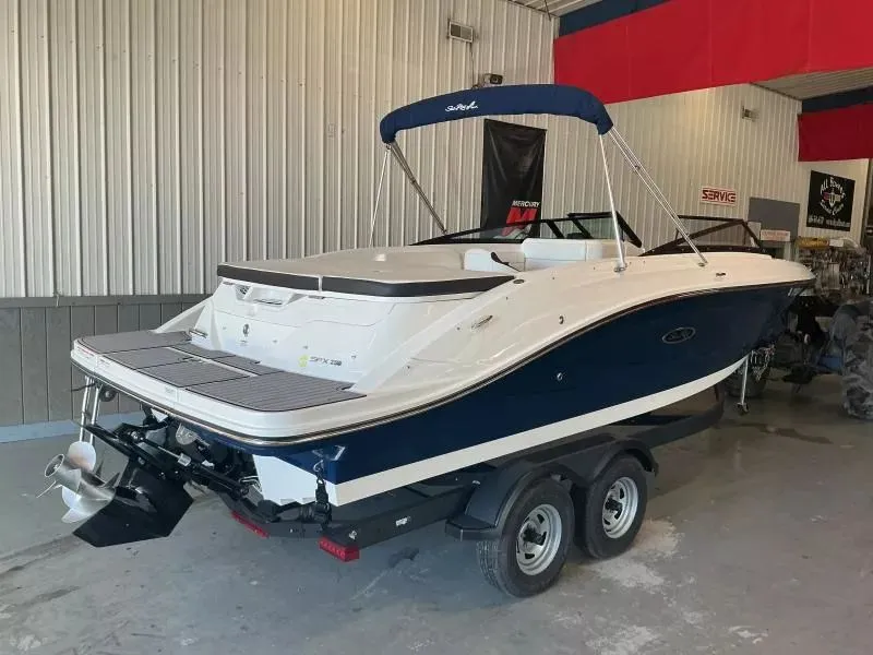 Slide: The Image of Sea Ray SPX 230 2019 - 6