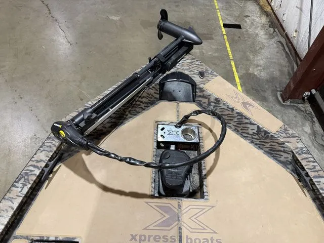 Slide: The Image of Xpress H17C W/Yamaha 90 "SHO" 2024 - 7