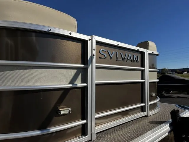 Slide: The Image of Sylvan 8522 Mirage Cruise 2017 - 13