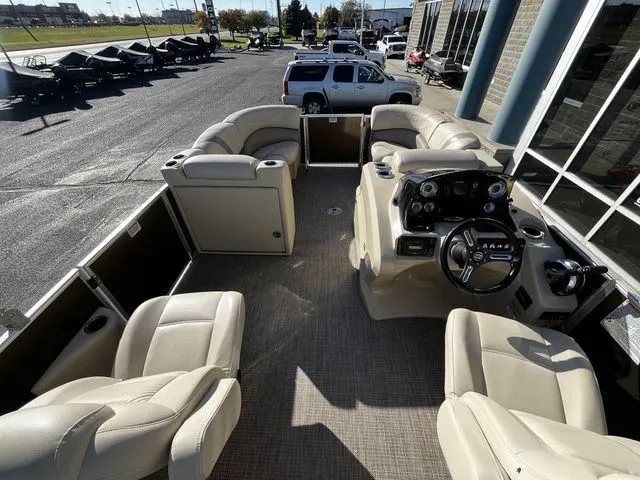 Slide: The Image of Sylvan 8522 Mirage Cruise 2017 - 19