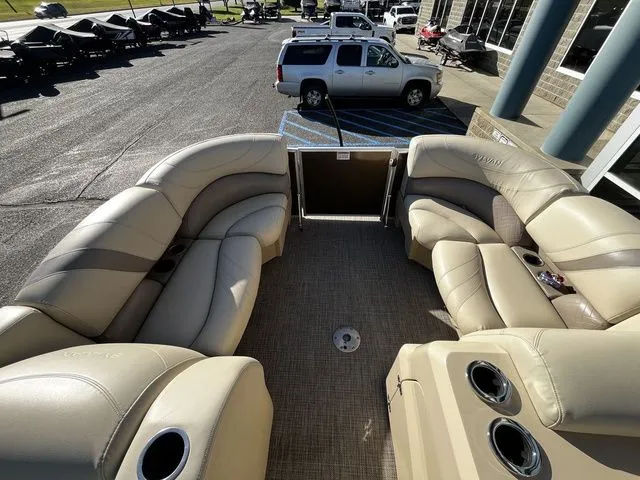 Slide: The Image of Sylvan 8522 Mirage Cruise 2017 - 20