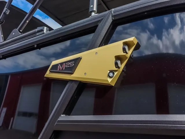 Slide: The Image of Alera M 25L 2026 - 28