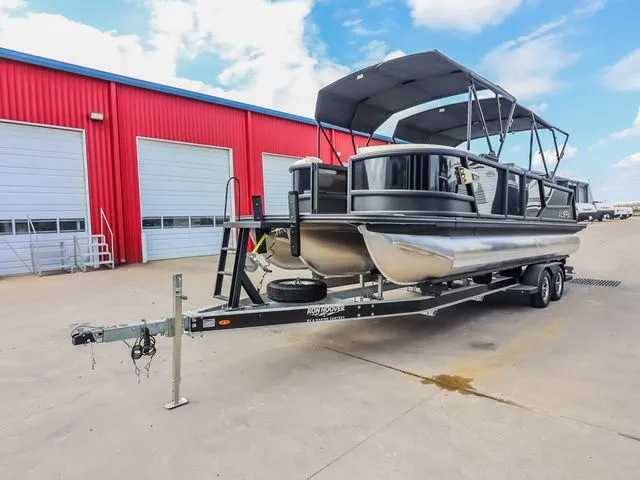 Slide: The Image of Alera M 25L 2026 - 3