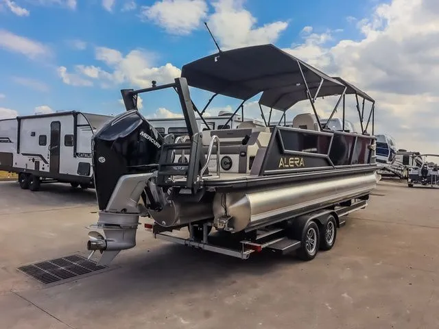 Slide: The Image of Alera M 25L 2026 - 6