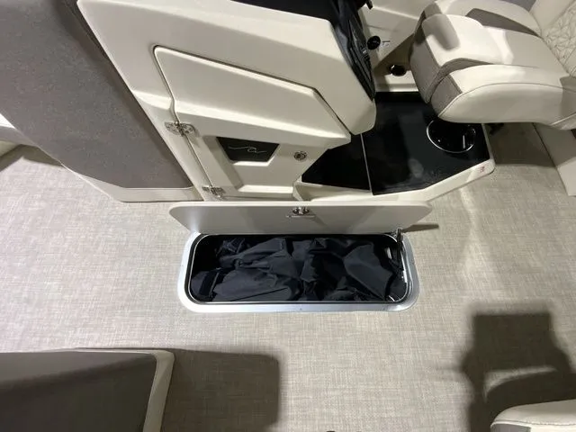 Slide: The Image of Alera M 23Q 2026 - 20