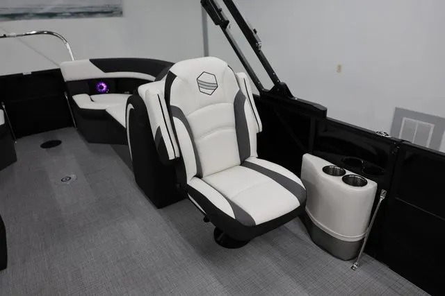 Slide: The Image of South Bay 224 RS 222 Playpen 2026 - 17