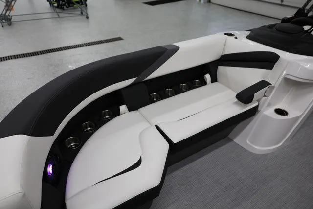 Slide: The Image of South Bay 224 RS 222 Playpen 2026 - 20