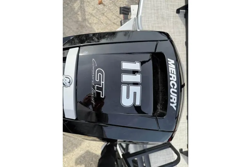 Slide: The Image of Mercury 115 Command Thrust outboard motor on Lowe LF 214, 2026 model. - 8