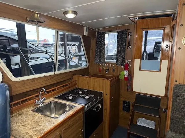 Slide: The Image of Tollycraft 26 Sedan 1977 - 10