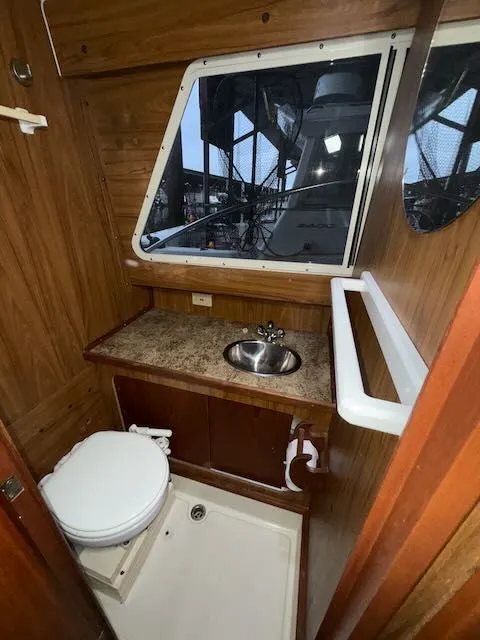 Slide: The Image of Tollycraft 26 Sedan 1977 - 11