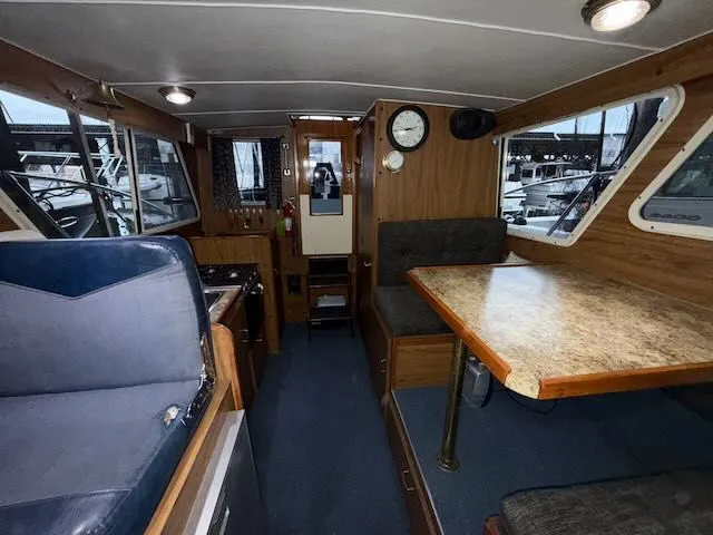 Slide: The Image of Tollycraft 26 Sedan 1977 - 14