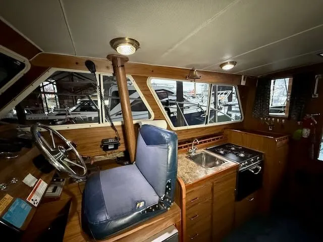 Slide: The Image of Tollycraft 26 Sedan 1977 - 16