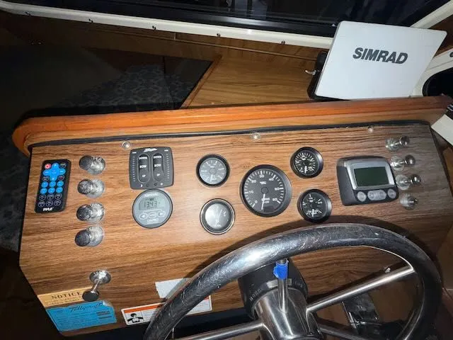 Slide: The Image of Tollycraft 26 Sedan 1977 - 19