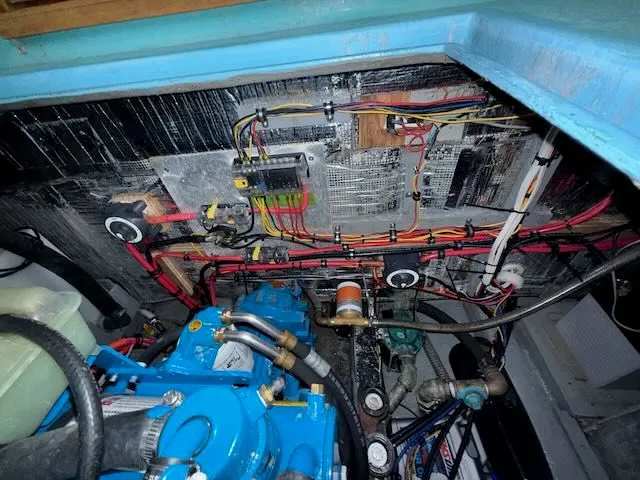 Slide: The Image of Tollycraft 26 Sedan 1977 - 40