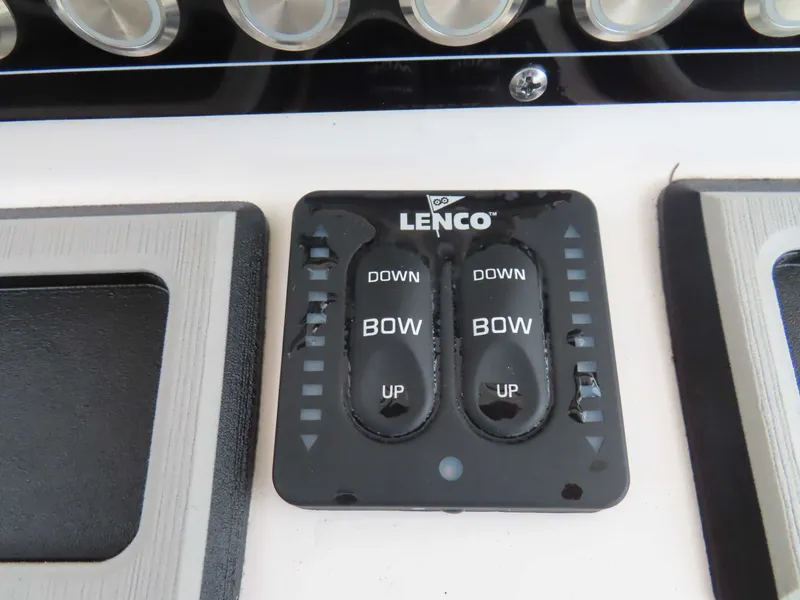 Slide: The Image of Sea Fox 248 Commander 2023 - 11