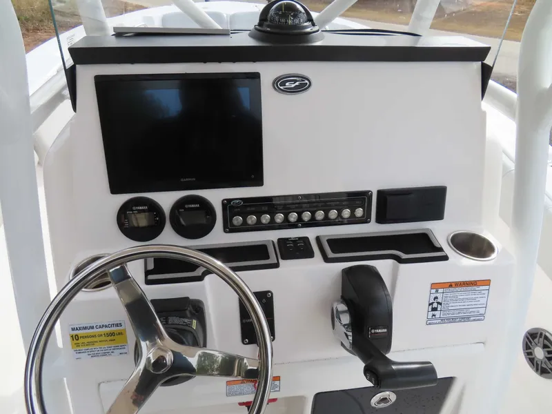 Slide: The Image of Sea Fox 248 Commander 2023 - 15