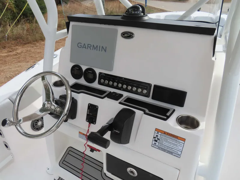 Slide: The Image of Sea Fox 248 Commander 2023 - 16