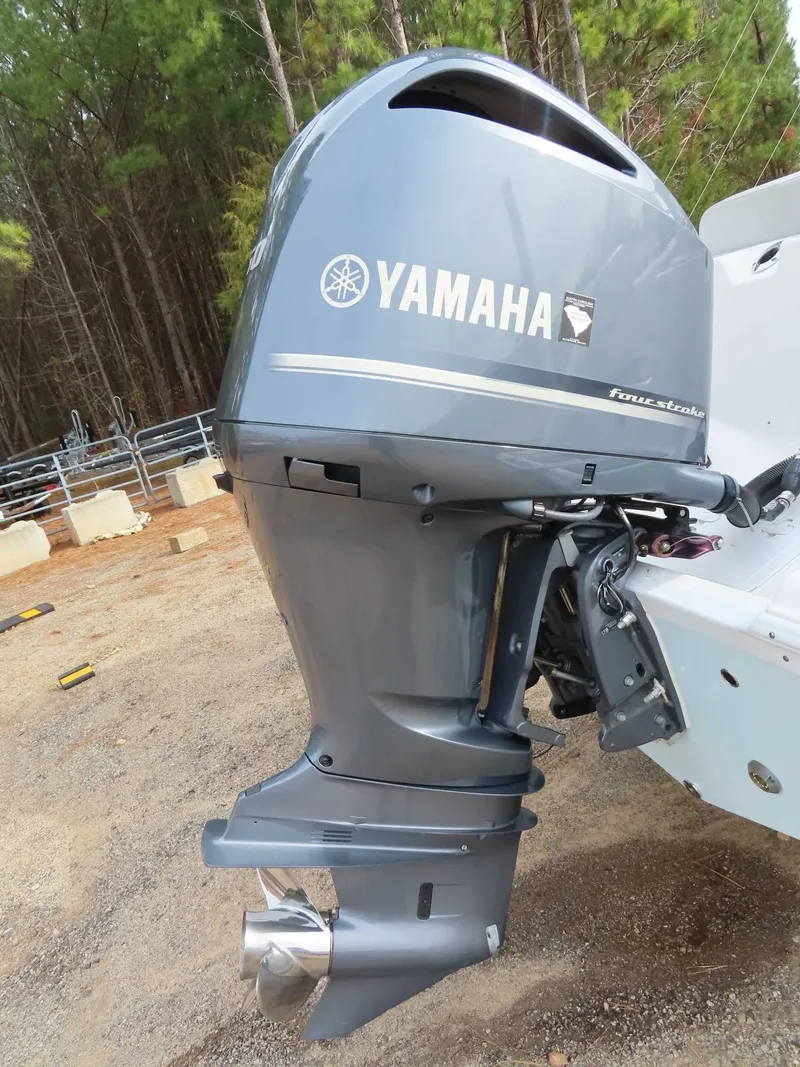 Slide: The Image of Sea Fox 248 Commander 2023 - 27