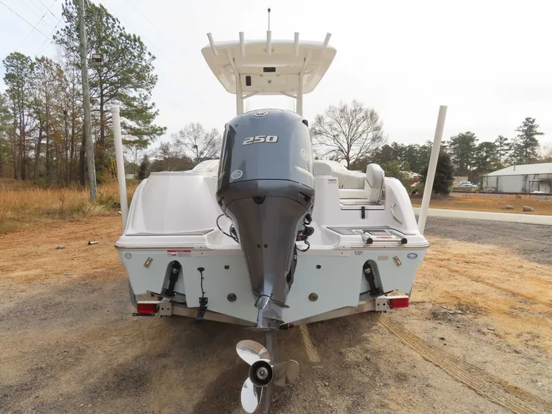 Slide: The Image of Sea Fox 248 Commander 2023 - 28