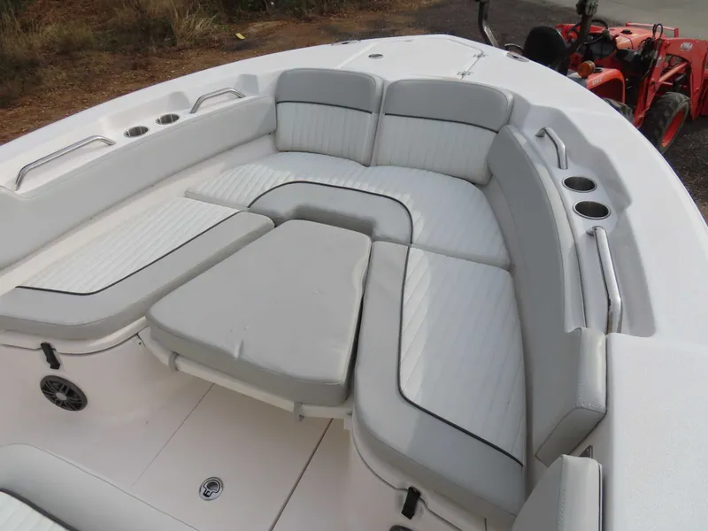 Slide: The Image of Sea Fox 248 Commander 2023 - 32