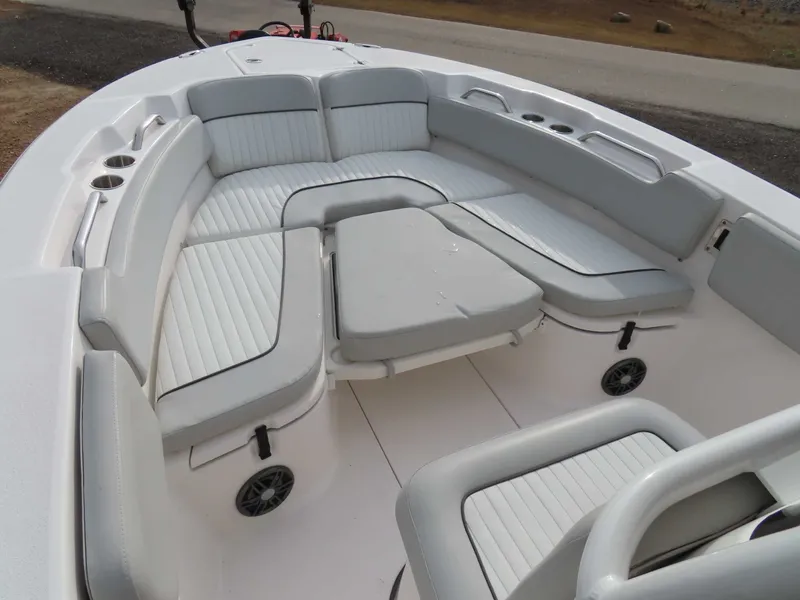 Slide: The Image of Sea Fox 248 Commander 2023 - 5