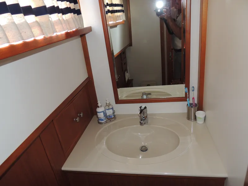 Slide: The Image of Grand Banks 42 Classic 2002 - 56