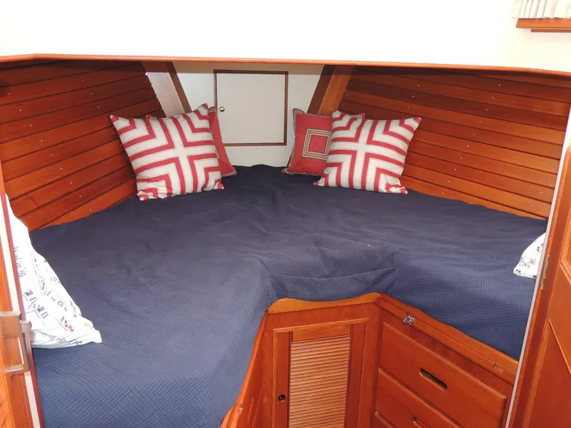 Slide: The Image of Grand Banks 42 Classic 2002 - 59