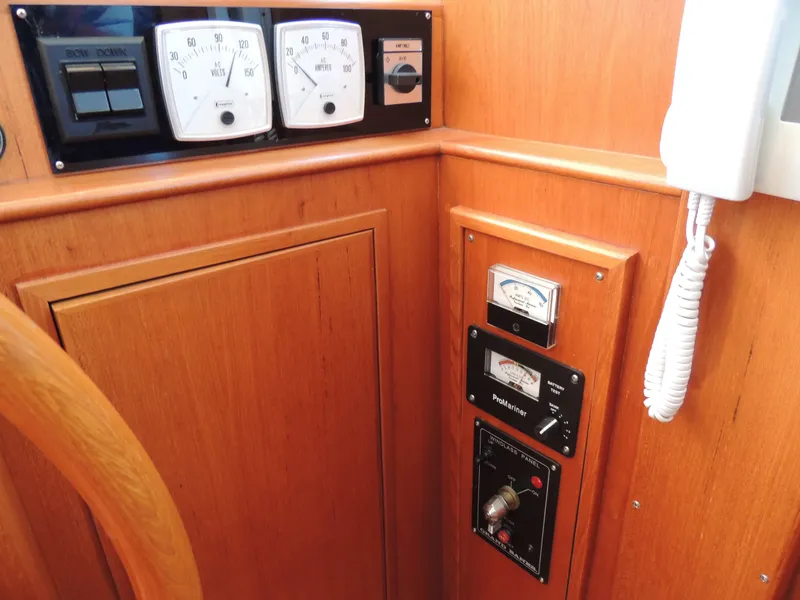 Slide: The Image of Grand Banks 42 Classic 2002 - 66