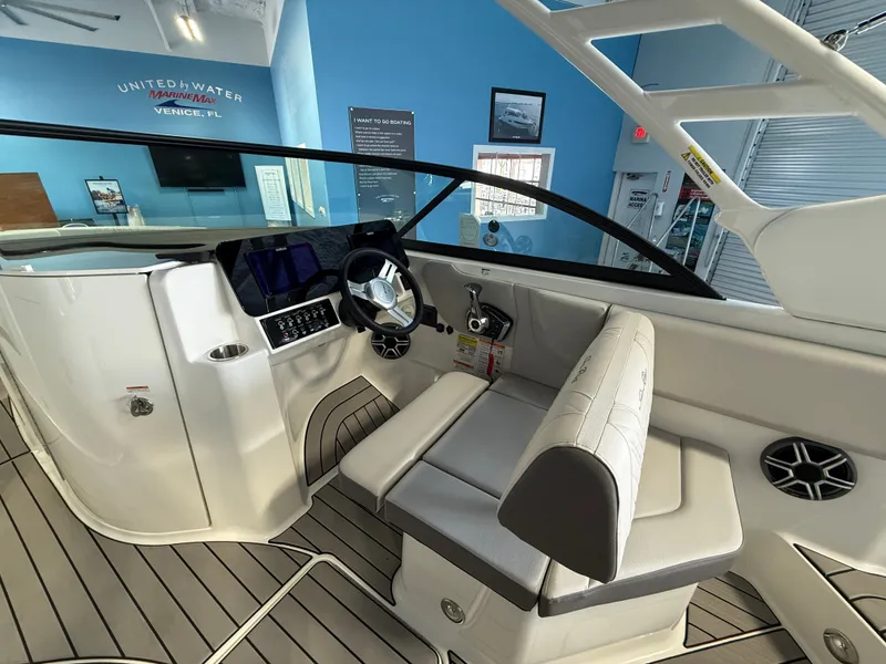 Slide: The Image of Sea Ray SDX 230 Outboard 2026 - 10