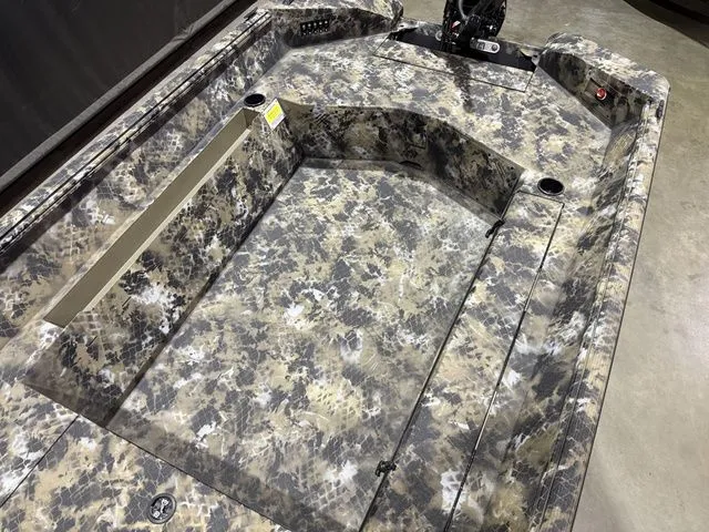 Slide: The Image of Excel 1651 River Warrior W/Tohatsu 60 2026 - 9