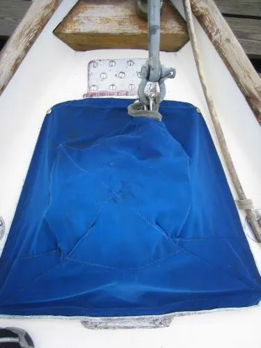 Slide: The Image of Blue sail on Hallberg-Rassy Rasmus 35, year 1974. - 33