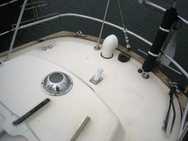 Slide: The Image of Deck of a 1974 Hallberg-Rassy Rasmus 35 sailboat. - 43