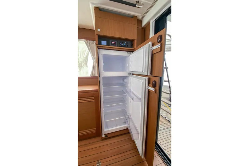 Slide: The Image of Refrigerator & Freezer - 6