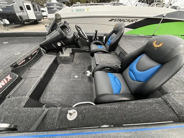 Slide: The Image of Phoenix Bass Boat 920 PRO 2015 - 12