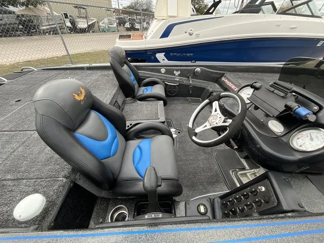 Slide: The Image of Phoenix Bass Boat 920 PRO 2015 - 4