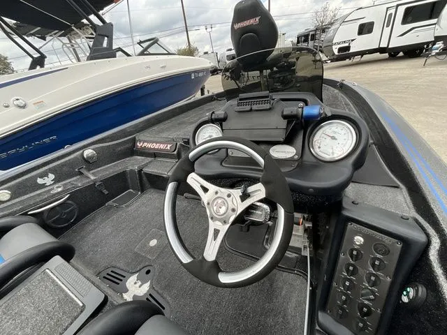 Slide: The Image of Phoenix Bass Boat 920 PRO 2015 - 5