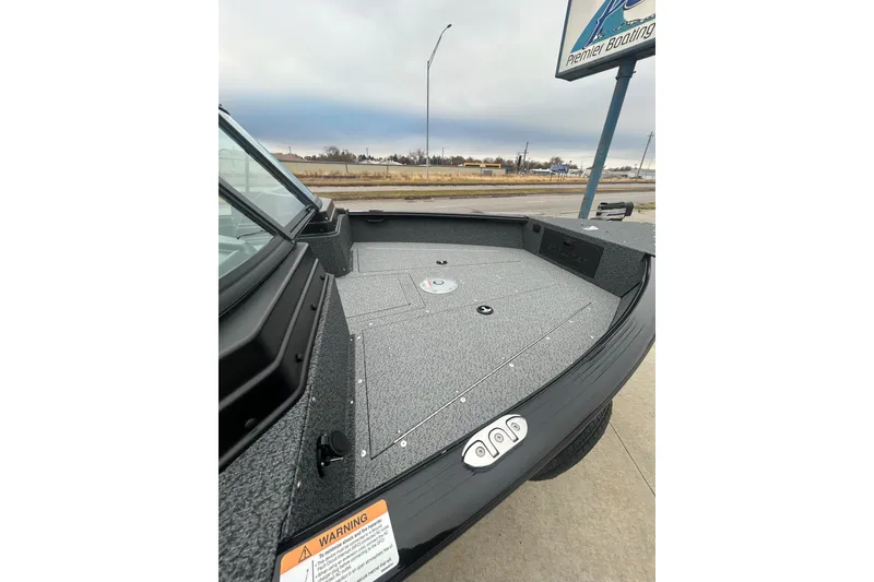 Slide: The Image of 2026 Lund 1700 Explorer Sport boat deck, featuring sleek design and durable materials. - 31