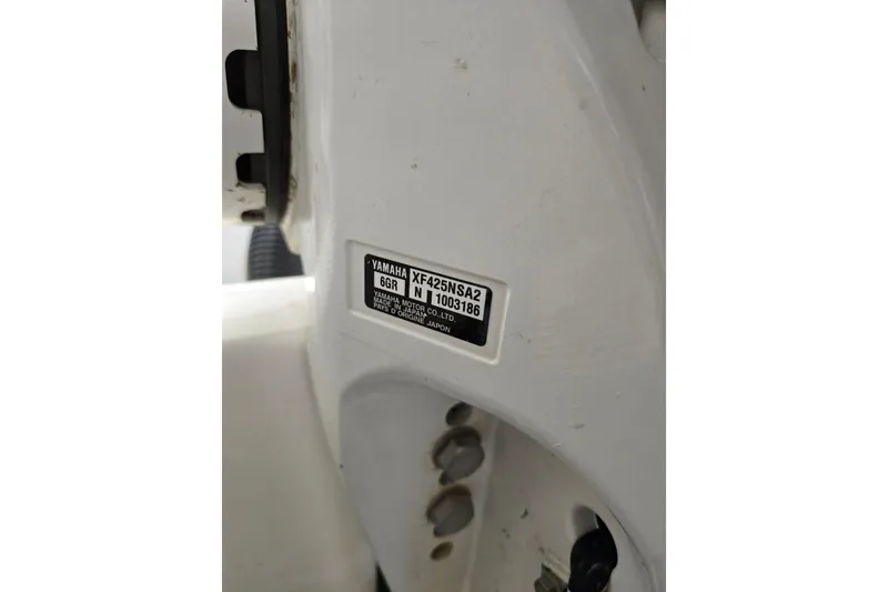 Slide: The Image of Yamaha motor label on 2020 Regulator 41 boat, model XF425NSA2. - 42