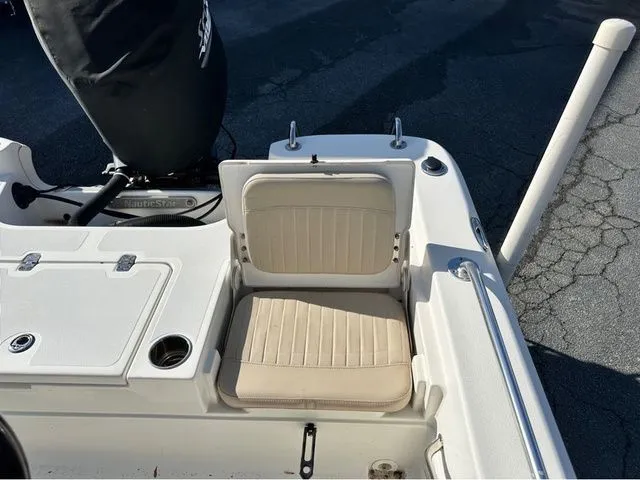 Slide: The Image of NauticStar NauticBay Boat 2200 Tournament 2013 - 10