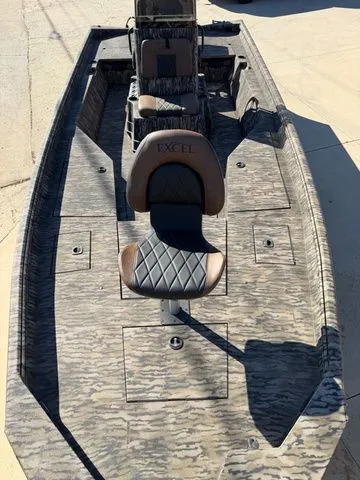 Slide: The Image of Excel 230 Bay Pro Elite 2026 - 10