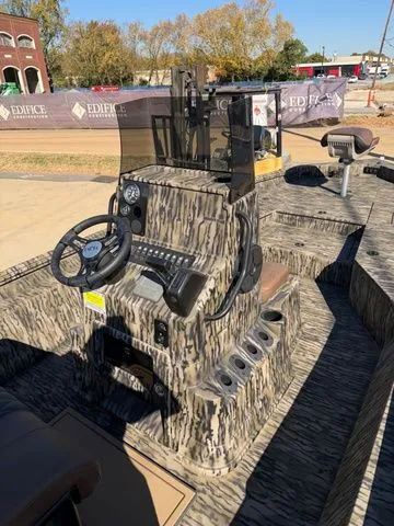 Slide: The Image of Excel 230 Bay Pro Elite 2026 - 6