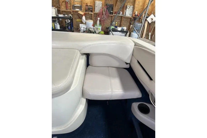 Slide: The Image of 1997 Regal Valanti 200 dashboard with steering wheel and instrument panel. - 14