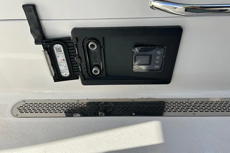 Slide: The Image of Control panel on 2026 Sea Pro 245FLX Sandbar boat, featuring inflate and deflate options. - 19