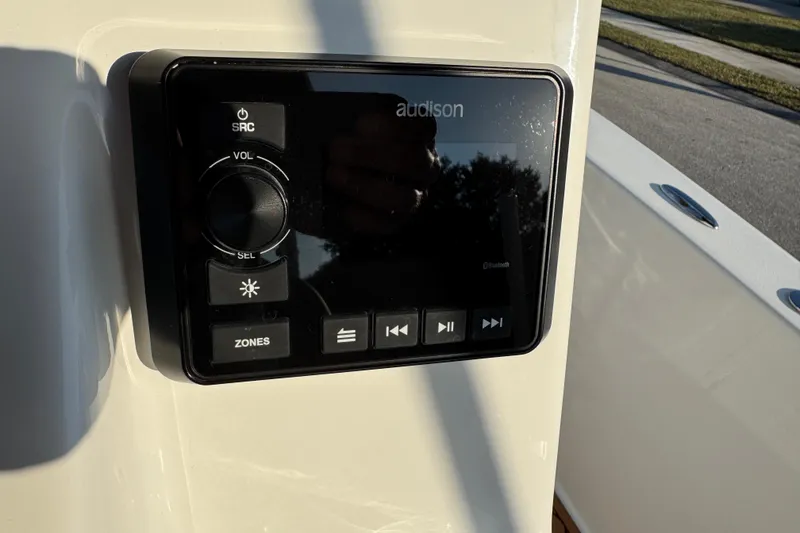 Slide: The Image of Compass on 2024 Sea Pro 202 Center Console boat dashboard. - 40