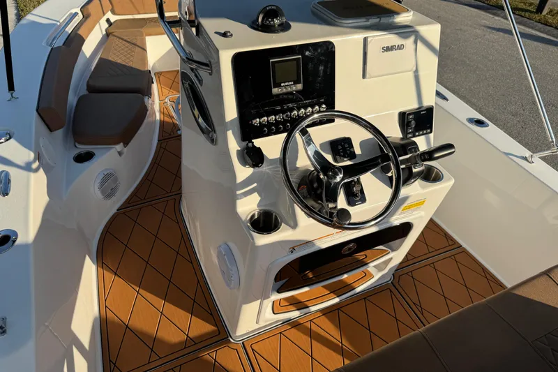 Slide: The Image of Sea Pro 202 Center Console 2024 - 53