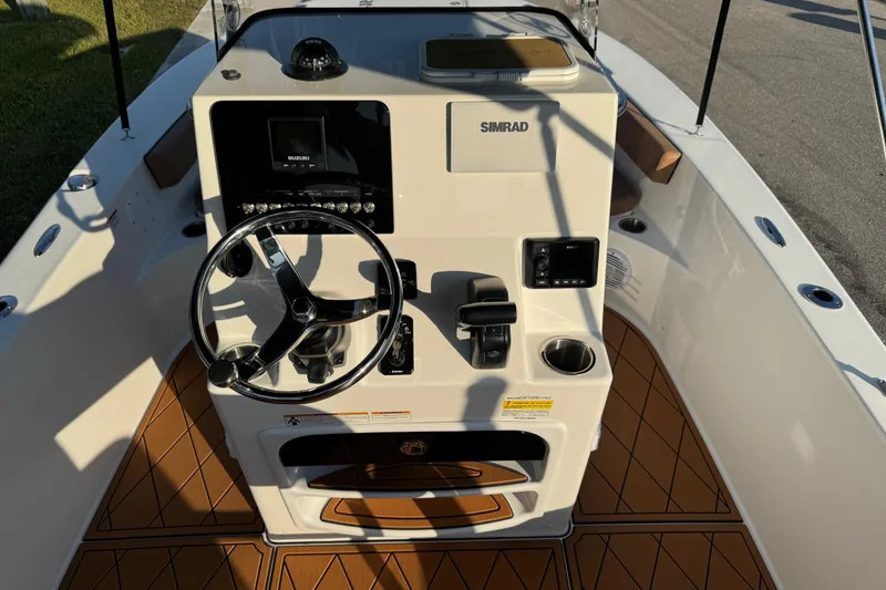 Slide: The Image of Sea Pro 202 Center Console 2024 - 62