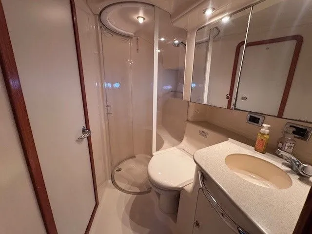 Slide: The Image of Sea Ray Sundancer 460 2002 - 18