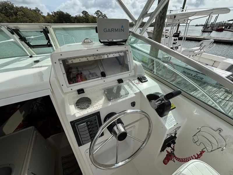 Slide: The Image of Cobia 230 Walkaround 1997 - 16